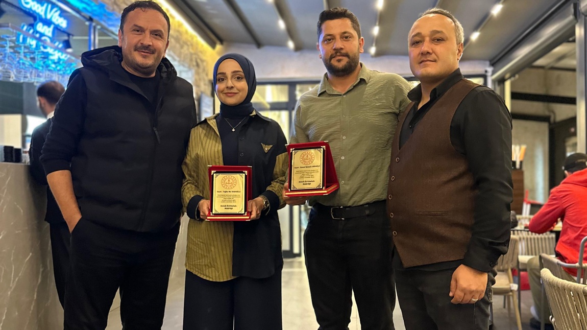 Okulumuzdan il içi tayinle ayrılan öğretmenlerimize veda yemeği